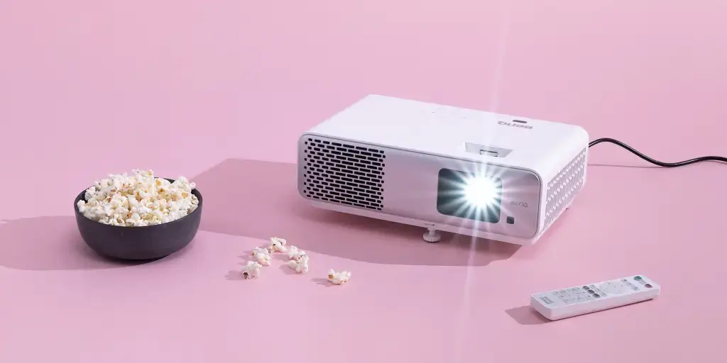 How Can I Save Energy When Using A Projector?