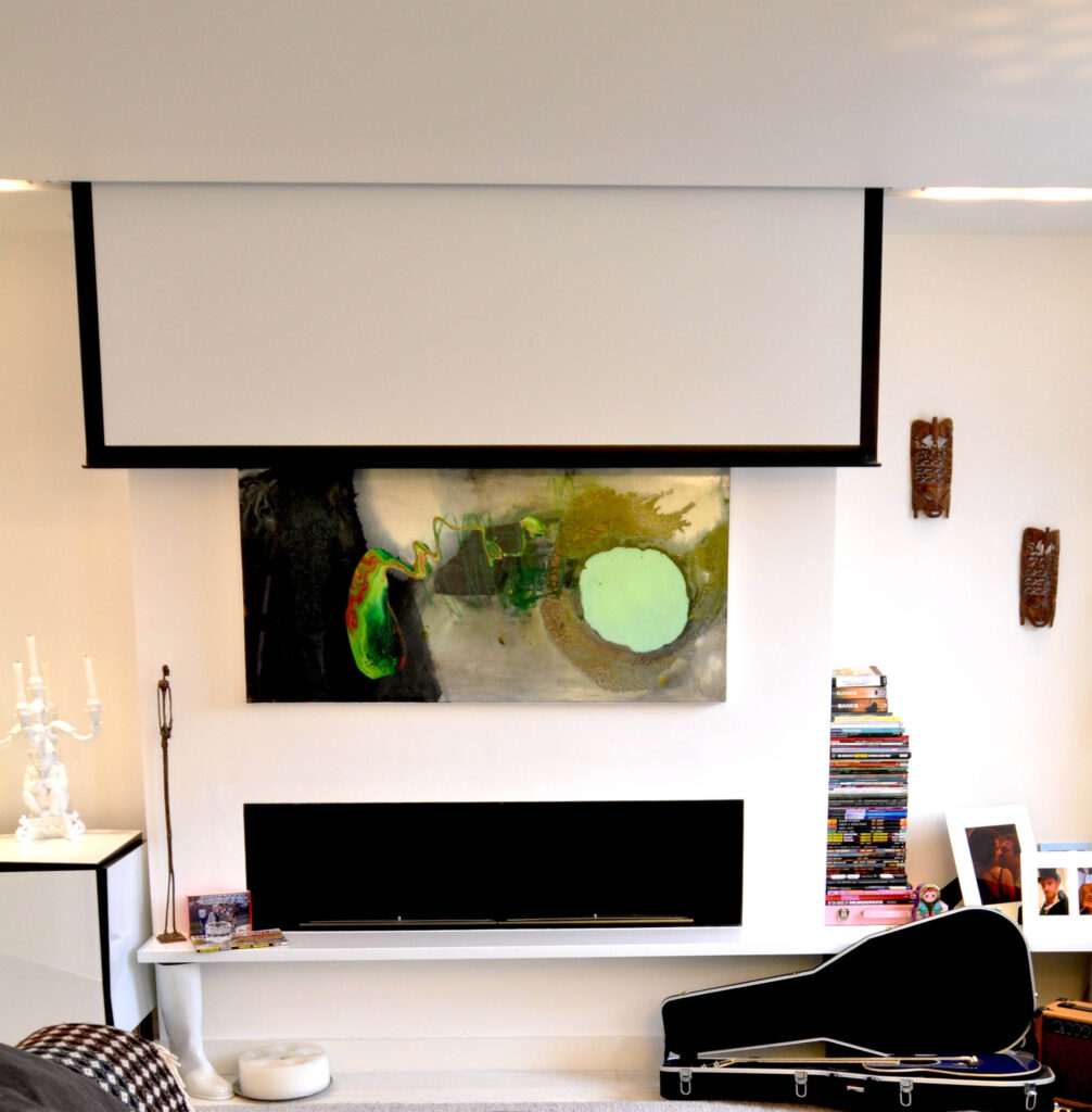 Placing the Screen Above the Fireplace Advantages