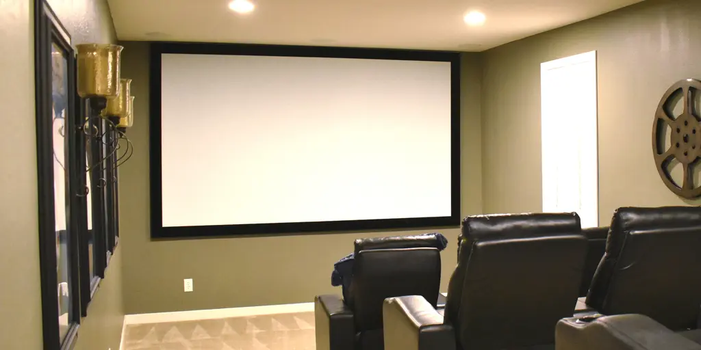What Are Projector Screens Made Of?
